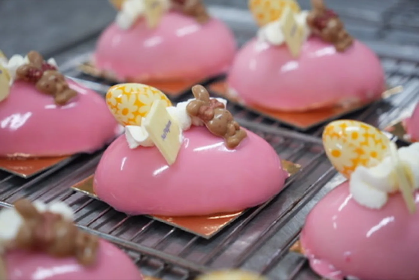 Entremets signature — Au Pagnon, boulangerie artisanale à Colfontaine
